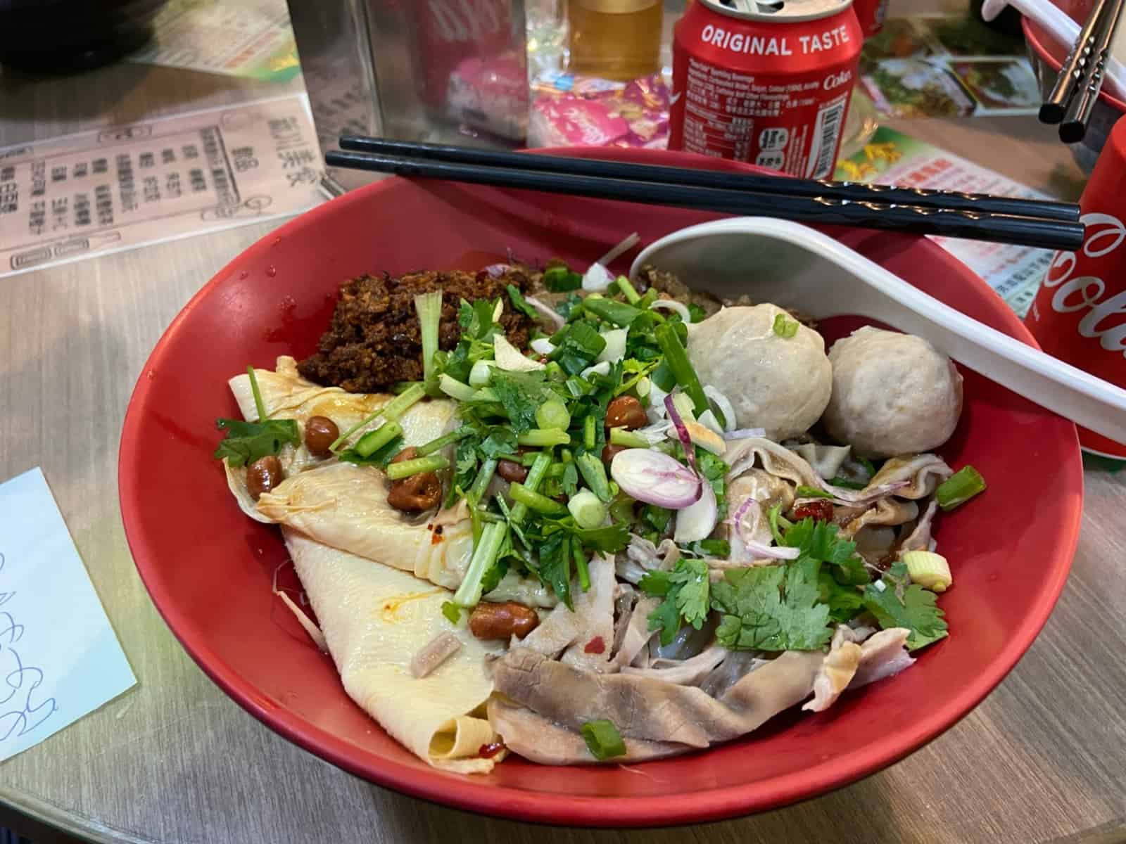 太子黃店_貓貓陪你食米線_新川美食