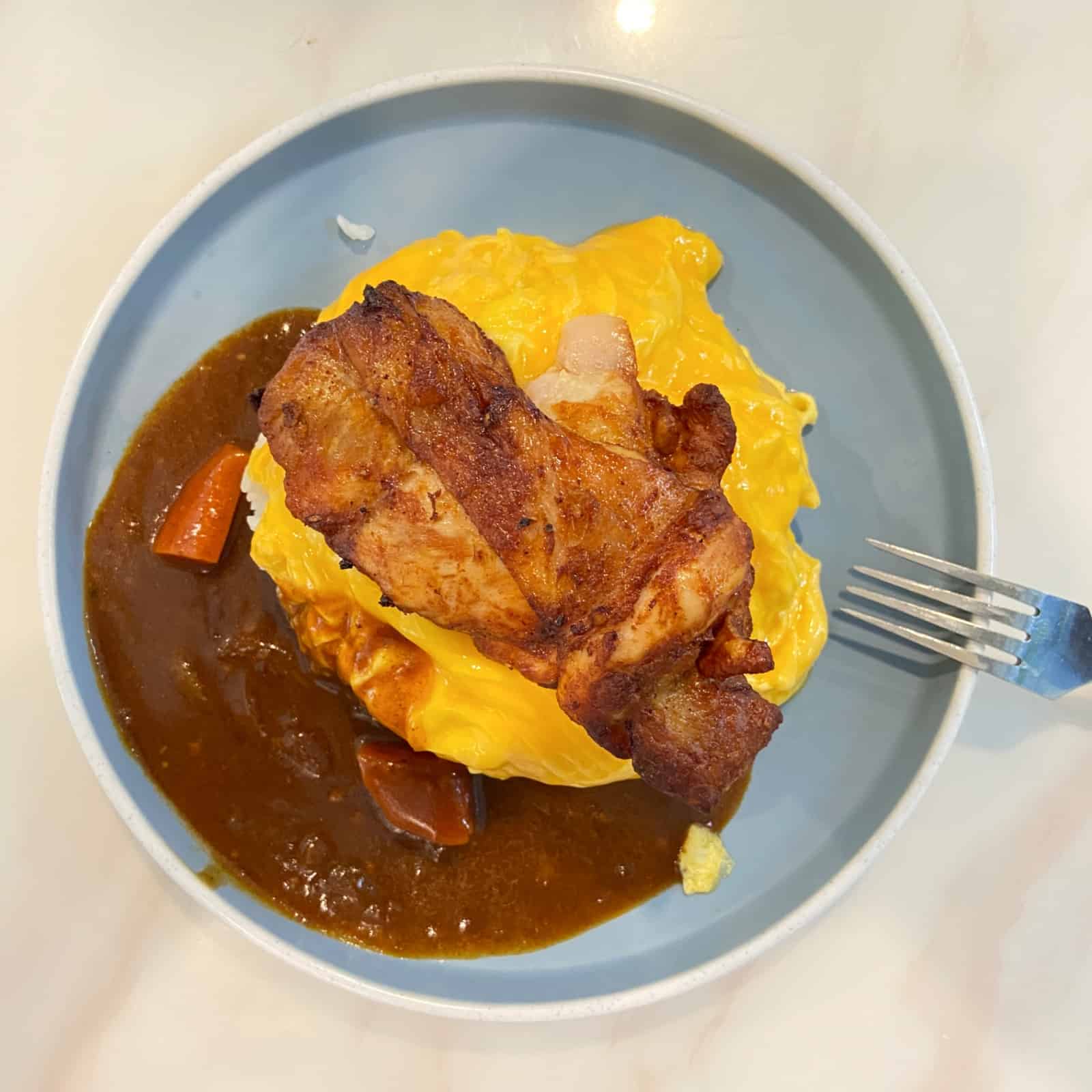 Blue House-大埔黃店-自家牛肉濃汁滑蛋飯配烤雞