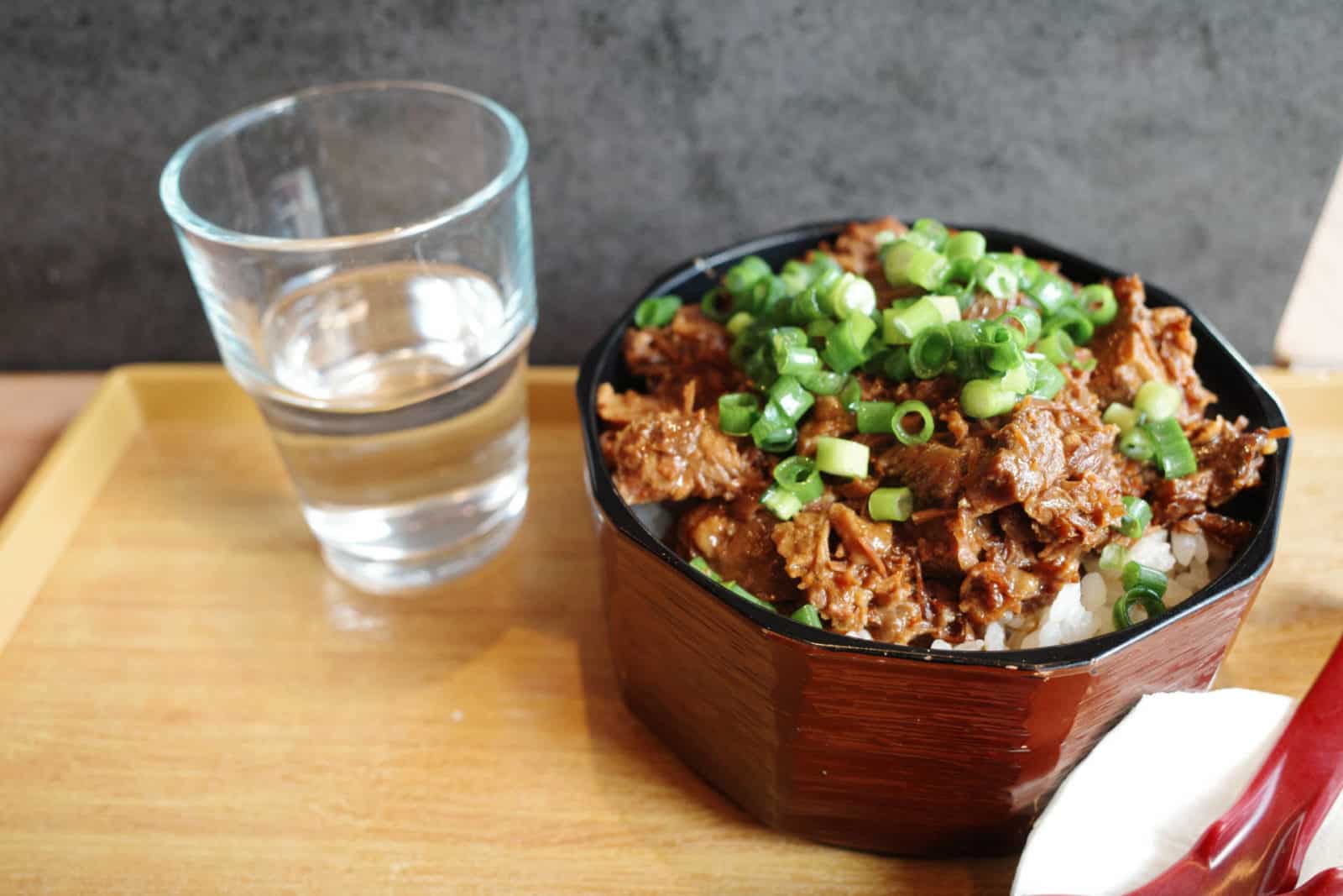 CHI Tachinomi - 大阪牛肉飯