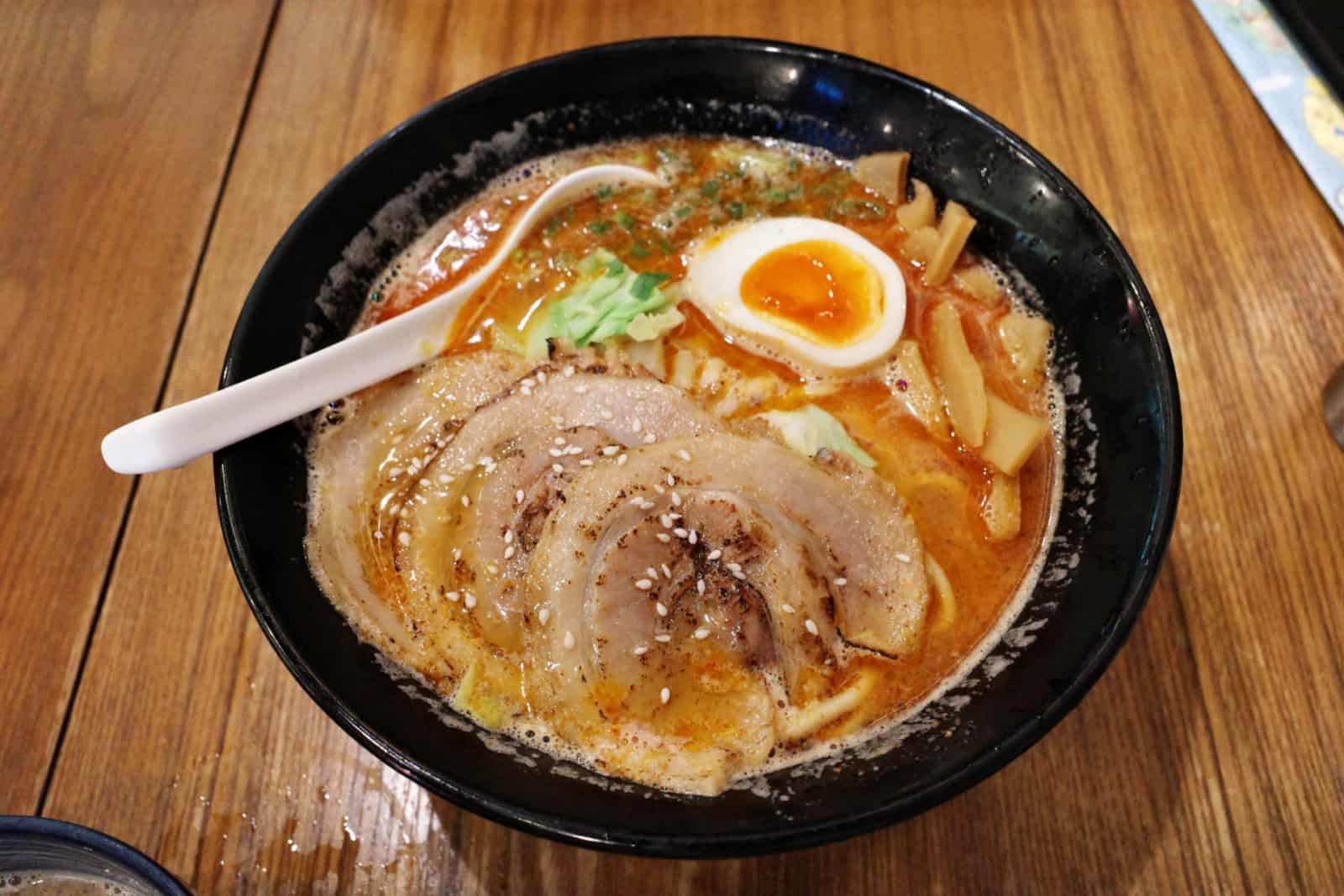 尖沙咀黃店：鶴亀_辛辣豚骨拉麵